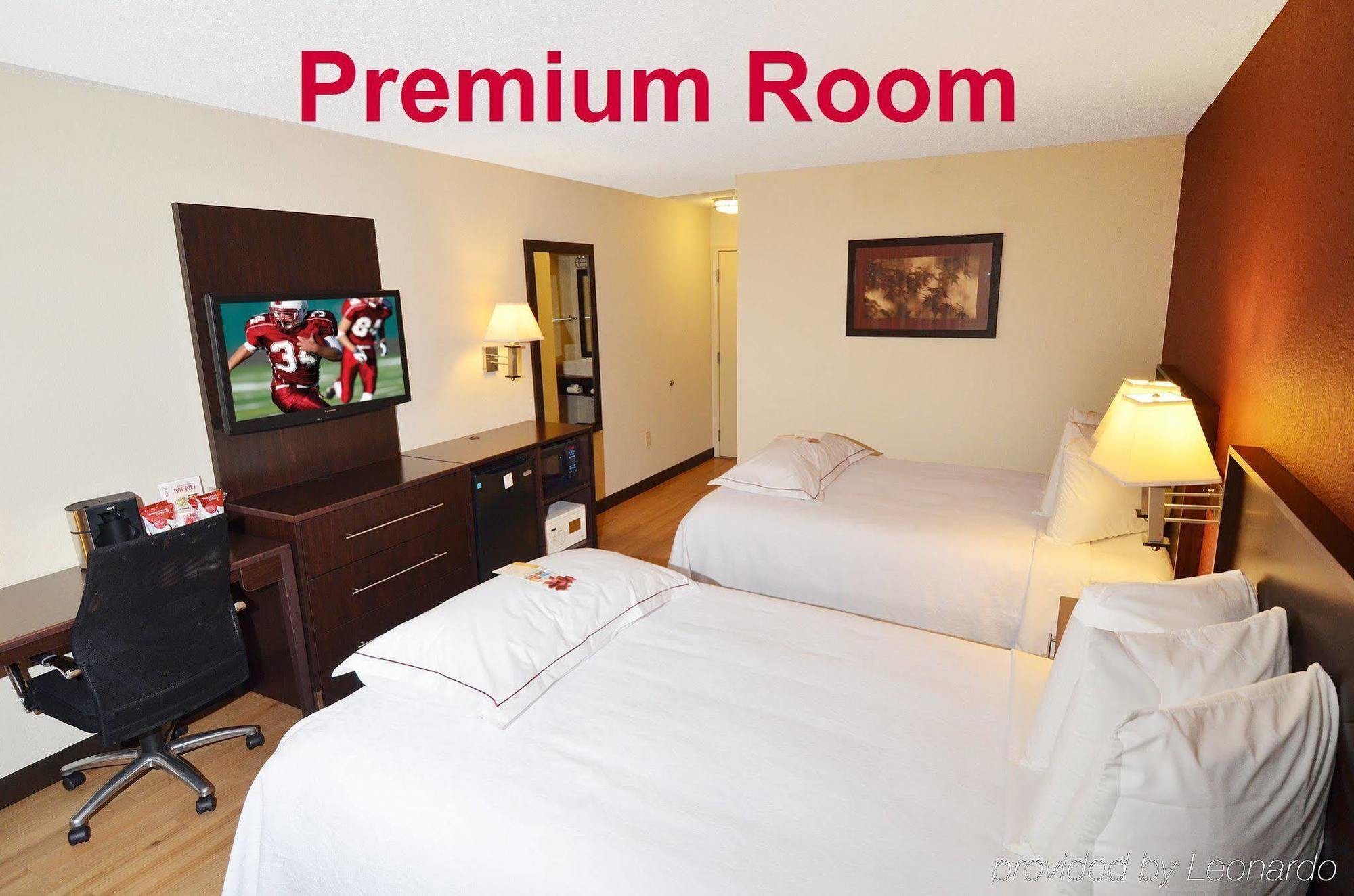 Red Roof Inn Plus+ Austin South Exterior photo